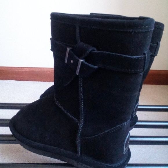 BEARPAW Women's Suede Buckle Boots - BRAND NEW - Picture 3 of 7